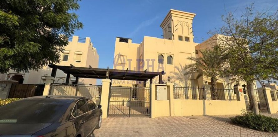 Vila u gradu Al Hamra Village, Ras Al Khaimah, UAE 5 spavaće sobe, 991.3 m2 Br. 659657
