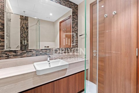 Apartment til salg i Downtown Dubai (Downtown Burj Dubai), Dubai, UAE 2 soveværelser, 139.45 kvm № 755800 - foto 11