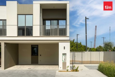 Villa in Tilal Al Ghaf, Dubai, UAE 4 bedrooms, 266.9 sq.m. № 652288 - photo 1