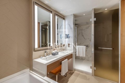 Appartamento in vendita a Downtown Dubai (Downtown Burj Dubai), Dubai, EAU 3 camere da letto, 146.32 mq. № 764977 - foto 10