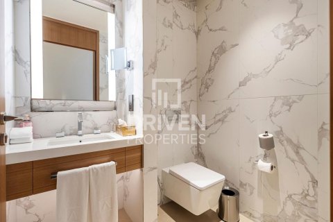 Appartamento in vendita a Downtown Dubai (Downtown Burj Dubai), Dubai, EAU 3 camere da letto, 146.32 mq. № 764977 - foto 11