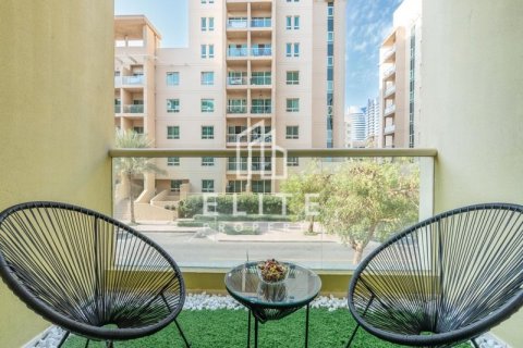 Apartment sa Greens, Dubai, UAE 1 silid-tulugan, 69 sq.m. № 736043 - larawan 2