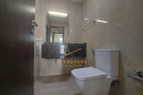 Apartmen di Al Furjan, Dubai, UAE 2 bilik tidur, 119 meter persegi № 766381 - foto 11