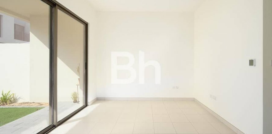 Huvila Dubai South (Dubai World Central), Arabiemiraatit 3 makuuhuonetta, 144 m2 № 643783