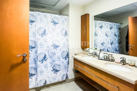 Lägenhet uthyres i The Views, Dubai, UAE 2 sovrum, 137.30970497 kvm Nr. 651659 - fotografi 12