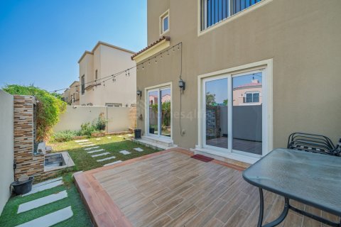 Villa en venta en Dubai Land, Dubai, EAU 4 dormitorios, 227 m2 № 677898 - foto 5