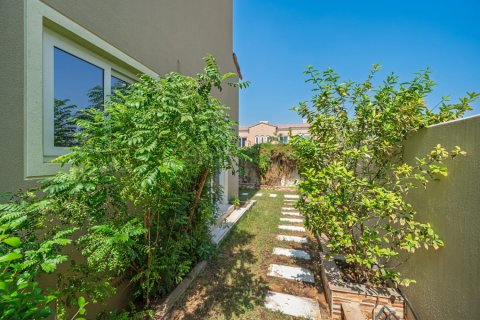 Villa en venta en Dubai Land, Dubai, EAU 4 dormitorios, 227 m2 № 677898 - foto 7