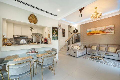 Villa en venta en Dubai Land, Dubai, EAU 4 dormitorios, 227 m2 № 677898 - foto 11