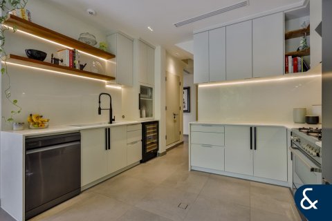 Villa til salg i The Springs, Dubai, UAE 4 soveværelser, 210 kvm № 667869 - foto 3