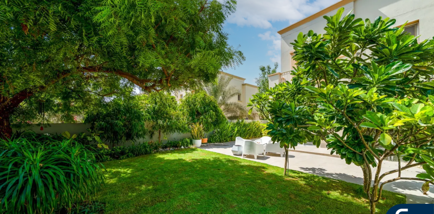 Villa i The Springs, Dubai, UAE 4 soveværelser, 210 kvm № 667869