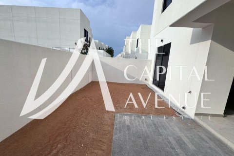 Townhouse de închiriat în Yas Island, Abu Dhabi, EAU 2 dormitoare, 124 mp. №652786 - poză 3