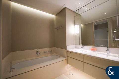 Lägenhet uthyres i Downtown Dubai (Downtown Burj Dubai), Dubai, UAE 2 sovrum, 152 kvm Nr. 698515 - fotografi 17