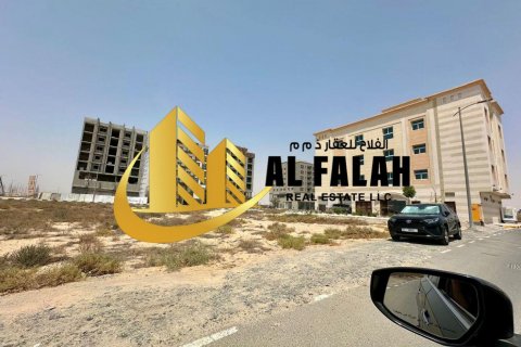 Terreno in vendita a Tilal City, Sharjah, EAU 474 mq. № 635572 - foto 4