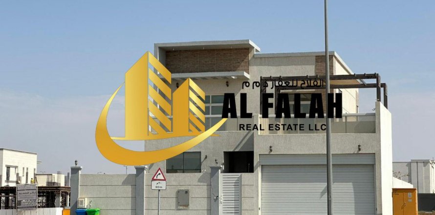 Tokë në Tilal City, Sharjah, Emiratet e Bashkuara Arabe 420 m2. № 635575