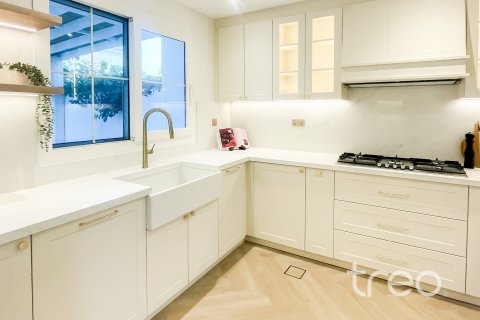 Villa itt: Arabian Ranches, Dubai, EAE, 4 hálószoba, 236.07 m², azonosító: 733942 - fénykép 8