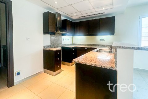 Villa till försäljning i Jumeirah Village Triangle, Dubai, UAE 2 sovrum, 250 kvm Nr. 733941 - fotografi 4