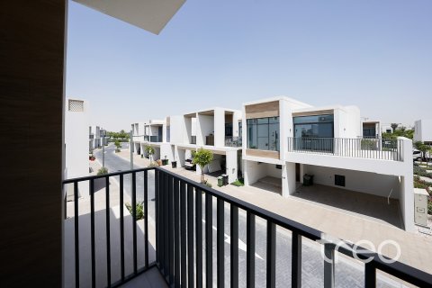 Radhus till försäljning i Arabian Ranches 3, Dubai, UAE 4 sovrum, 296.64 kvm Nr. 733947 - fotografi 12