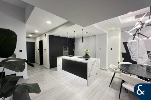 Villa till försäljning i Jumeirah Village Circle, Dubai, UAE 4 sovrum, 336 kvm Nr. 667800 - fotografi 10