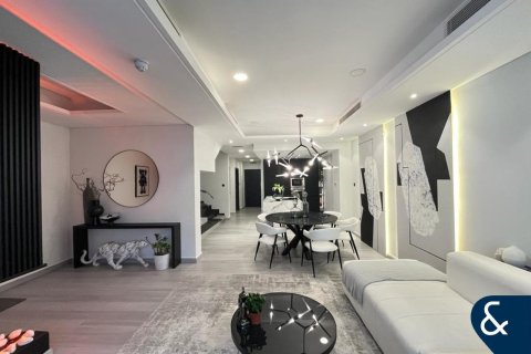 Villa till försäljning i Jumeirah Village Circle, Dubai, UAE 4 sovrum, 336 kvm Nr. 667800 - fotografi 4