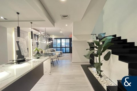 Villa till försäljning i Jumeirah Village Circle, Dubai, UAE 4 sovrum, 336 kvm Nr. 667800 - fotografi 11