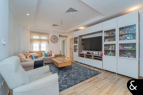 Villa para venda em Arabian Ranches, Dubai, EAU 6 quartos, 1115 m2 № 667804 - foto 17