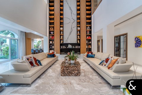 Villa para venda em Arabian Ranches, Dubai, EAU 6 quartos, 1115 m2 № 667804 - foto 3