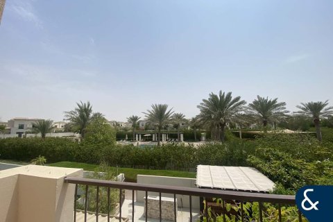Vila v Reem, Dubai, SAE 3 spálne, 243 m2 č. 667802 - Fotografia 1