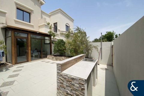 Vila v Reem, Dubai, SAE 3 spálne, 243 m2 č. 667802 - Fotografia 15