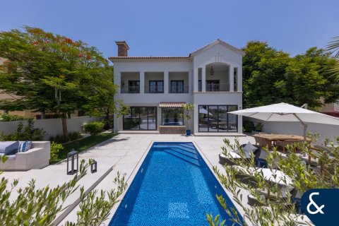 Vila di Jumeirah Golf Estates, Dubai, UEA 5 kamar tidur, 525 m2 nomor 667801 - foto 1
