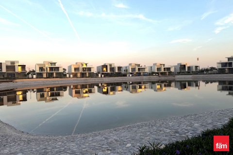 Villa itt: Dubai Hills Estate, EAE, 5 hálószoba, 662.2 m², azonosító: 668799