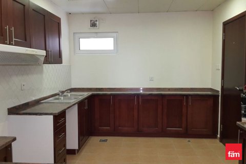 Appartement te huur in Dubai, VAE 3 slaapkamers, 209.6 vr.m., nr 668805 - foto 5