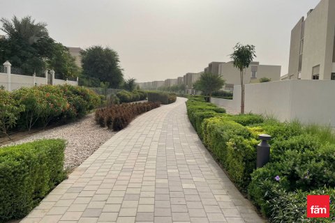 Dubai, BAE’de kiralık townhouse 3 yatak odası, 166.2 m² No 668800 - fotoğraf 22