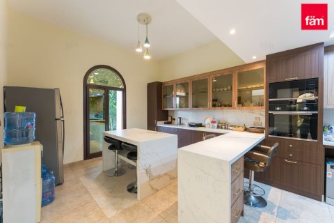 Vilă de vânzare în Dubai, EAU 4 dormitoare, 573.7 mp. №668802 - poză 14