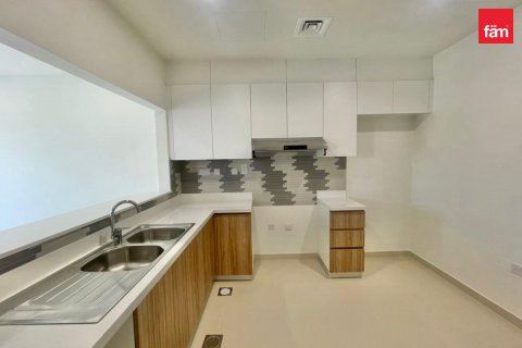 Vilë në Dubai, Emiratet e Bashkuara Arabe 3 dhoma gjumi, 161.3 m2. № 732860 - Foto 2