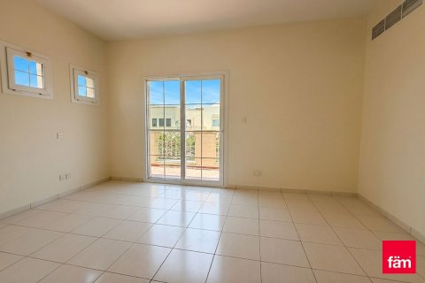 Radový dom v Dubai, SAE 3 spálne, 375.7 m2 č. 732859 - Fotografia 18