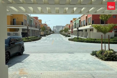 Radový dom v Dubai, SAE 4 spálne, 144 m2 č. 763349 - Fotografia 17