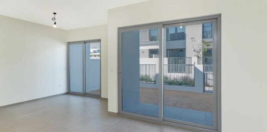 Таунхаус в Tilal Al Ghaf, Дубай, ОАЕ 3 спальні, 142м2 № 706340