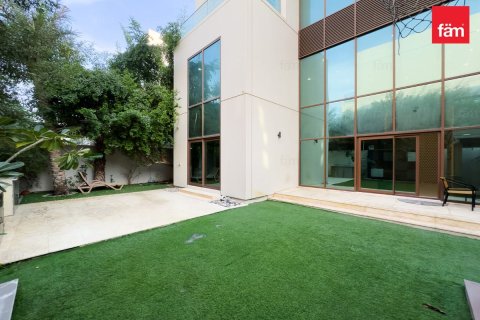 Vila u gradu Meydan, Dubai, UAE 6 spavaće sobe, 512 m2 Br. 678246 - Slika 23