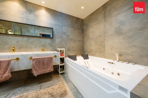 Villa til salg i Dubai, UAE 7 soveværelser, 604.6 kvm № 678248 - foto 21