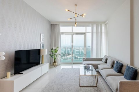 شقة للإيجار في Dubai Harbour، دبي، الإمارات العربية المتحدة 1 غرفة نوم ، 74.32 متر مربع ، رقم 746292 - صورة 2