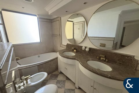 Apartmen di Jumeirah Beach Residence, Dubai, UAE 4 bilik tidur, 332 meter persegi № 684843 - foto 16