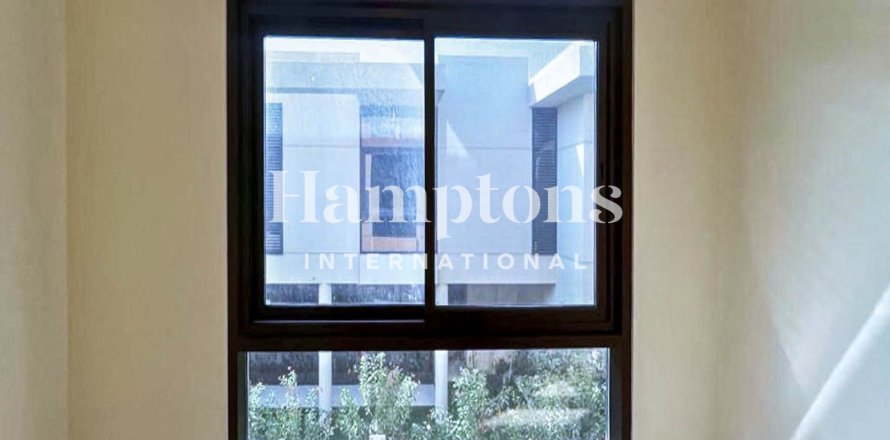 阿联酋 Dubai DAMAC Hills (Akoya by DAMAC) 联排别墅  3 卧, 191.845 平方米 , 编号 685569