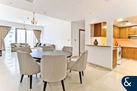 Apartment in Dubai Marina, Dubai, UAE 2 bedrooms, 155 sq.m. № 698199 - photo 5
