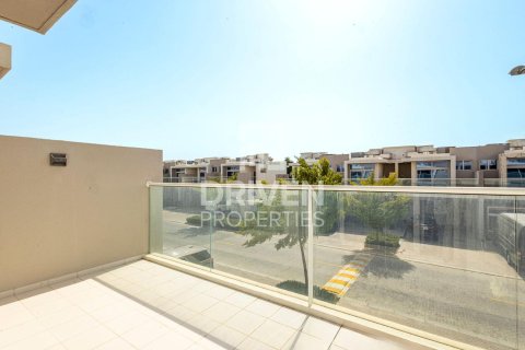 Adosado en venta en DAMAC Hills (Akoya by DAMAC), Dubai, EAU 3 dormitorios, 112 m2 № 682919 - foto 2