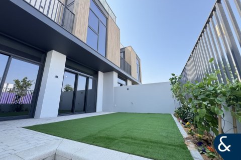 Villa til leje i Mudon, Dubai, UAE 3 soveværelser, 206 kvm № 668062 - foto 1