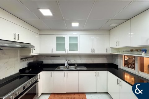 Apartament do wynajęcia w Jumeirah Beach Residence, Dubai, ZEA 3 sypialnie, 179 mkw., nr 668063 - zdjęcie 2