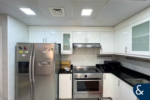 Apartament do wynajęcia w Jumeirah Beach Residence, Dubai, ZEA 3 sypialnie, 179 mkw., nr 668063 - zdjęcie 3