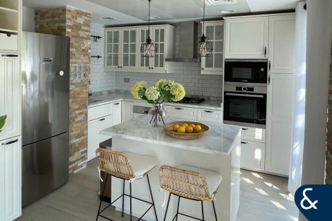 Vilă de închiriat în The Springs, Dubai, EAU 2 dormitoare, 157 mp. №668064 - poză 2