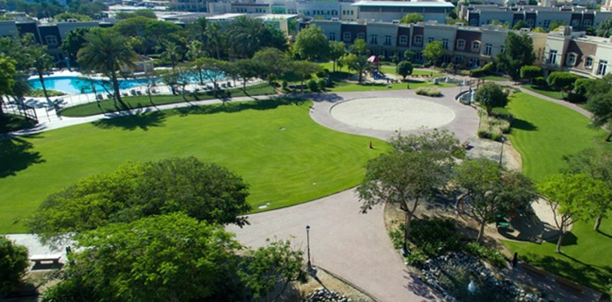 Föld itt: Dubai, EAE, azonosító: 701057