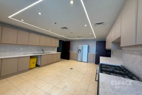 Apartment til salg i Dubai Marina, Dubai, UAE 3 soveværelser, 366 kvm № 650327 - foto 5